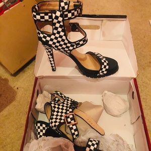 Liliana Shoes Size 10 heels